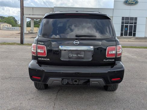 Used 2019 Nissan Armada Platinum w/ Captain's Chairs Package RWD image 6