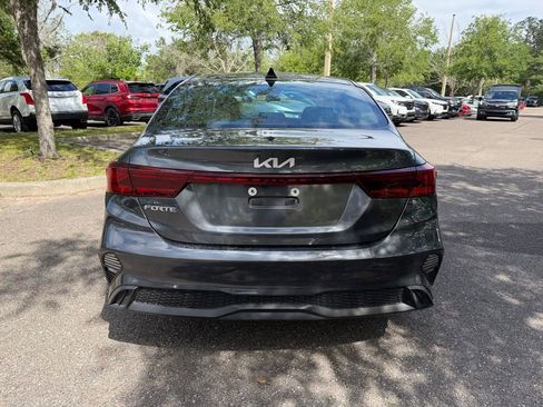 Used 2024 Kia Forte LXS image 5