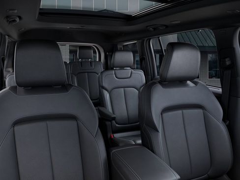 New 2025 Jeep Grand Cherokee L Limited w/ Luxury Tech Group II image 32