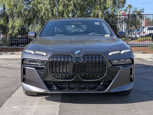 New 2026 BMW 740i RWD image 4