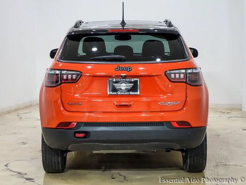 Used 2021 Jeep Compass Trailhawk w/ Sun and Sound Group AWD/4WD image 7