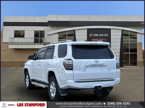 Used 2015 Toyota 4Runner SR5 Premium image 4