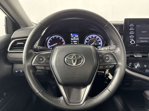 Used 2024 Toyota Camry SE image 20