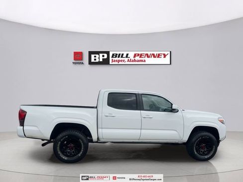 Used 2022 Toyota Tacoma SR w/ SR Convenience Package image 6