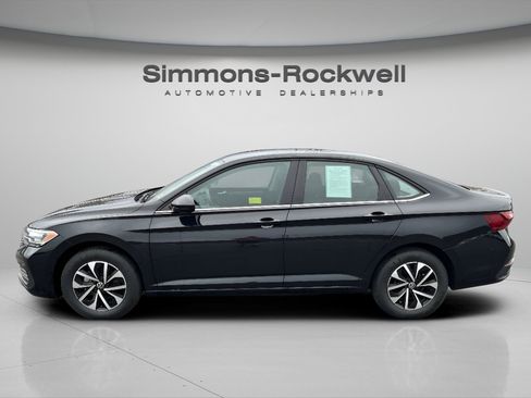 Used 2024 Volkswagen Jetta S FWD image 2