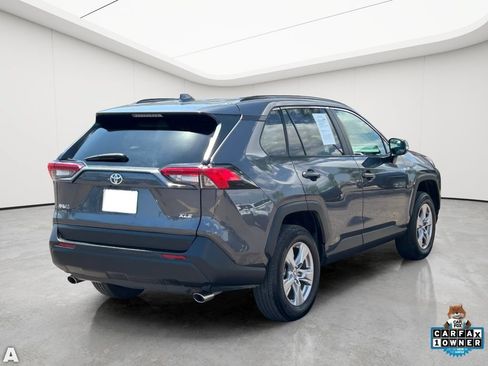 Used 2025 Toyota RAV4 XLE FWD image 5
