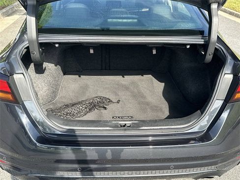 Certified 2019 Nissan Altima 2.5 Platinum image 19