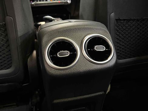 Used 2022 Mercedes-Benz A 220 image 37