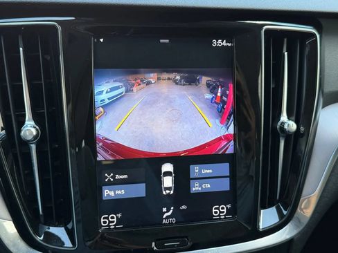 Used 2020 Volvo S60 T5 Momentum FWD image 33