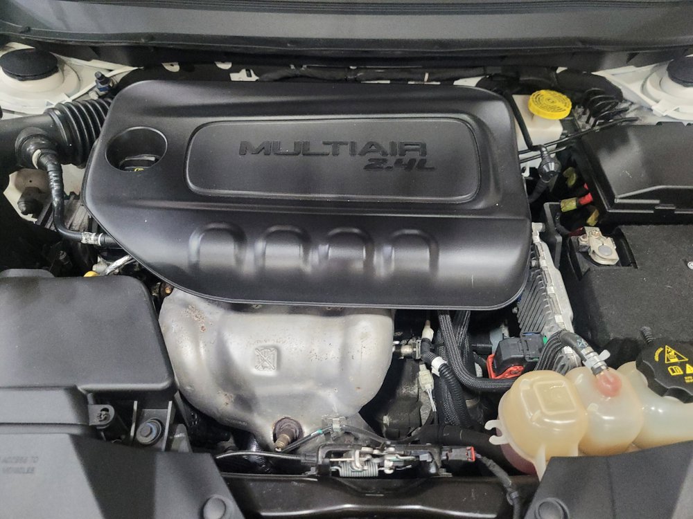 Used 2019 Jeep Cherokee Latitude Plus AWD/4WD image 30