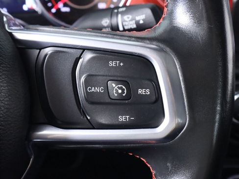 Used 2022 Jeep Gladiator Rubicon AWD/4WD image 13