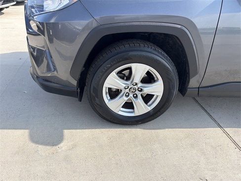 Used 2019 Toyota RAV4 XLE image 11