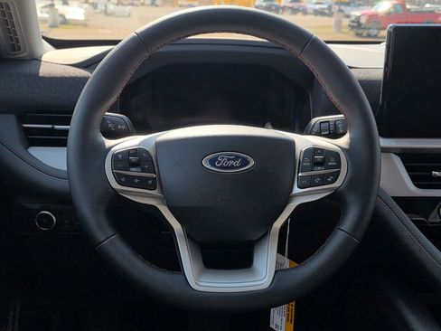 New 2026 Ford Explorer Active AWD/4WD image 39