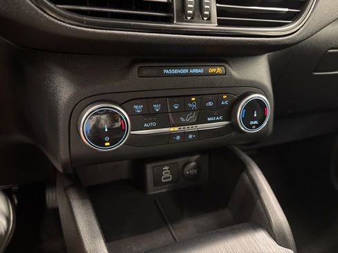 Used 2025 Ford Escape ST-Line FWD image 28