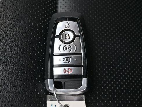 Used 2020 Ford Escape SEL FWD image 26