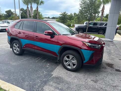 Used 2025 Toyota RAV4 XLE w/ Convenience Package AWD/4WD image 2