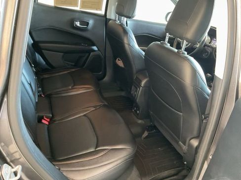 Used 2018 Jeep Compass Limited w/ Navigation Group AWD/4WD image 23