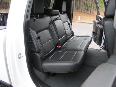 Used 2022 Chevrolet Silverado 3500 LTZ w/ LTZ Convenience Package image 18