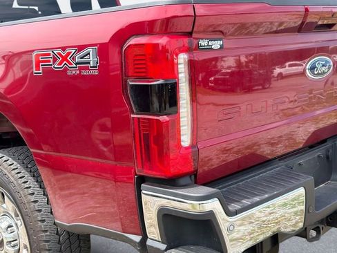 Used 2026 Ford F250 Lariat w/ Chrome Package AWD/4WD image 9
