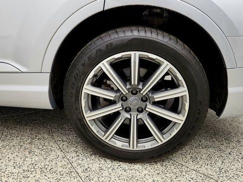 Used 2018 Audi Q7 3.0T Prestige AWD/4WD image 9