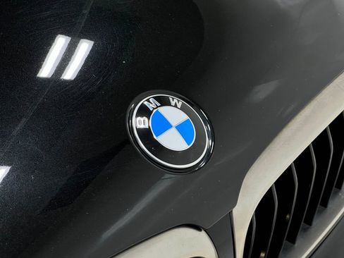 Used 2018 BMW M550i xDrive AWD/4WD image 40