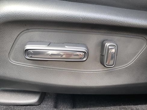 Certified 2025 Acura ADX AWD image 17