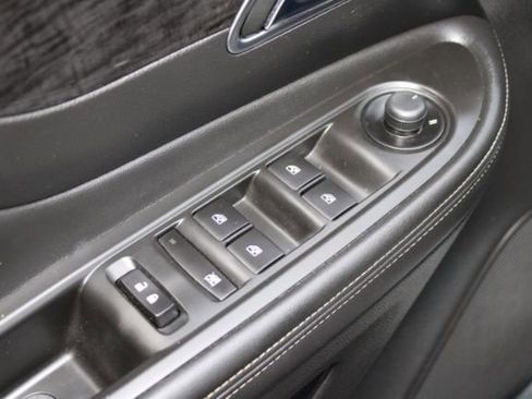Used 2016 Buick Encore Convenience AWD/4WD image 9