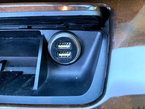 Used 2013 BMW 328i Convertible image 30