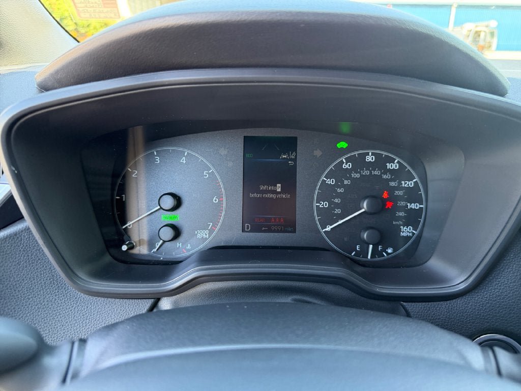 Used 2024 Toyota Corolla SE AWD/4WD image 14