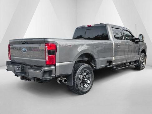 Used 2023 Ford F250 Lariat w/ Sport Appearance Package AWD/4WD image 8