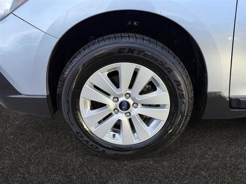 Used 2019 Subaru Outback 2.5i image 15