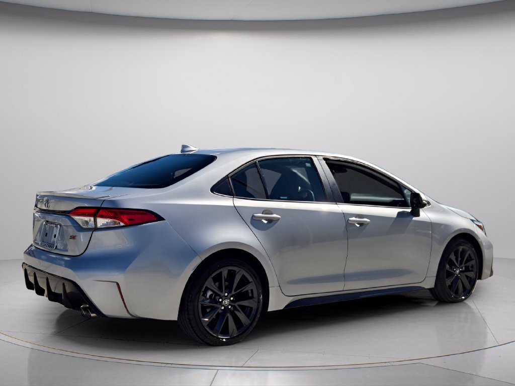 Used 2024 Toyota Corolla SE FWD image 5