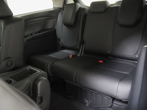 New 2026 Honda Odyssey EX-L image 43