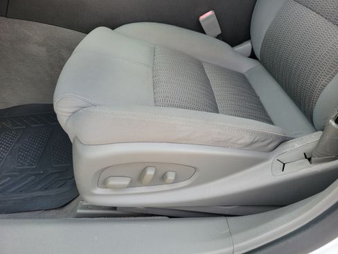 Used 2017 Chevrolet Impala LS FWD image 5