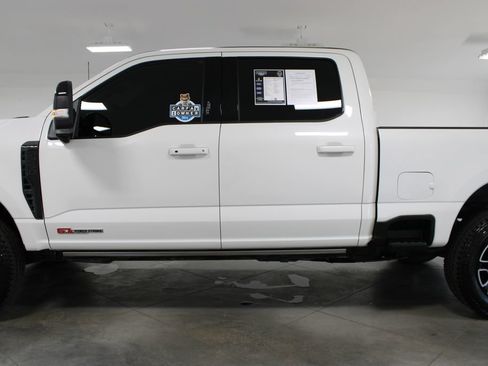 Used 2026 Ford F250 Platinum AWD/4WD image 6