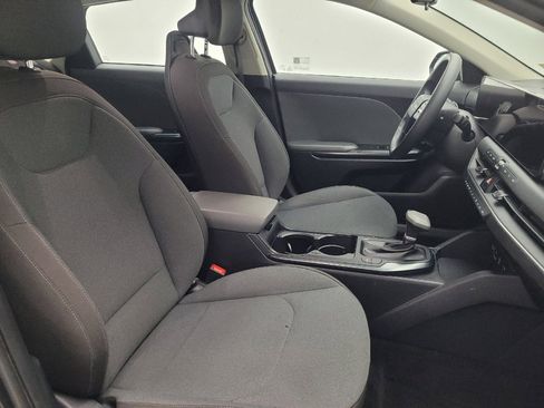 Used 2025 Kia K4 FWD image 21