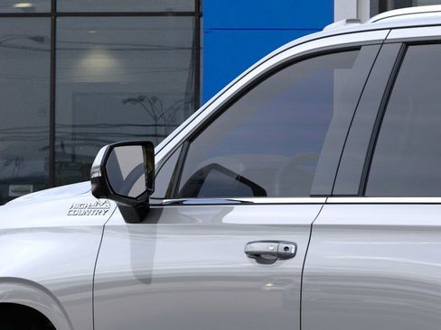 New 2026 Chevrolet Tahoe High Country image 12