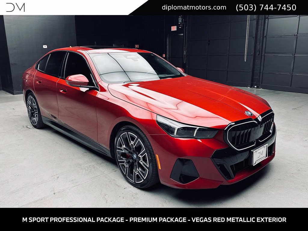 Used 2025 BMW i5 xDrive40 w/ M Sport Package AWD/4WD image 9