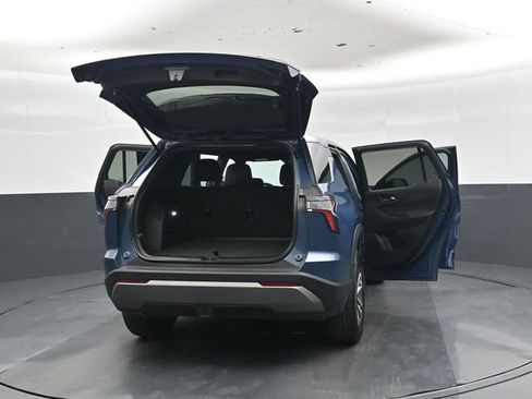 Used 2026 Chevrolet Equinox LT FWD image 50