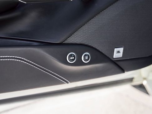 Used 2017 Ferrari 488 GTB image 39