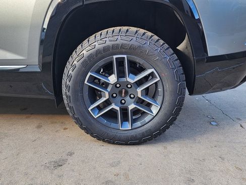 New 2026 GMC Terrain AT4 w/ Convenience Package III image 53