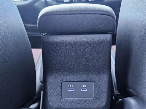 New 2026 Nissan Kicks SR image 17