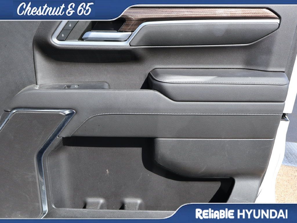 Used 2022 Chevrolet Silverado 1500 RST AWD/4WD image 8