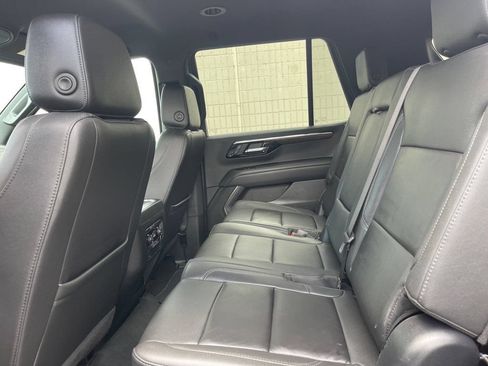 Used 2025 Chevrolet Tahoe Z71 AWD/4WD image 11