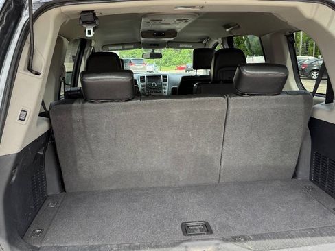 Used 2015 Nissan Armada Platinum w/ 2nd Row Captain Seat Package AWD/4WD image 16
