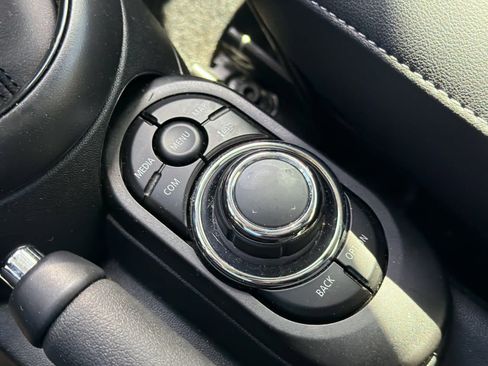 Used 2023 MINI Cooper S image 28