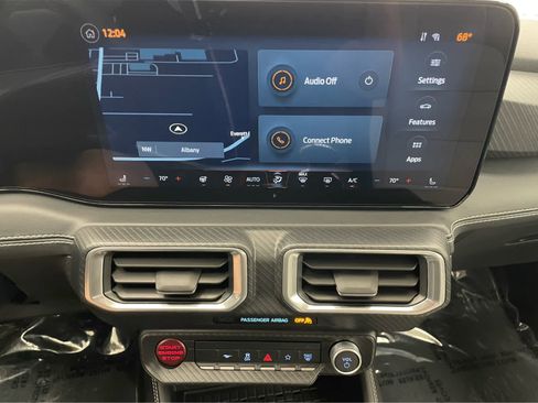 Used 2024 Ford Mustang GT Premium RWD image 3