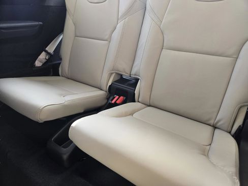 New 2026 Volvo XC90 B6 Ultra w/ Protection Package image 27