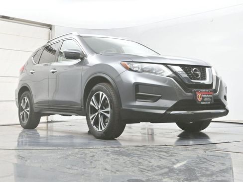 Used 2019 Nissan Rogue SV w/ Premium Package AWD/4WD image 25