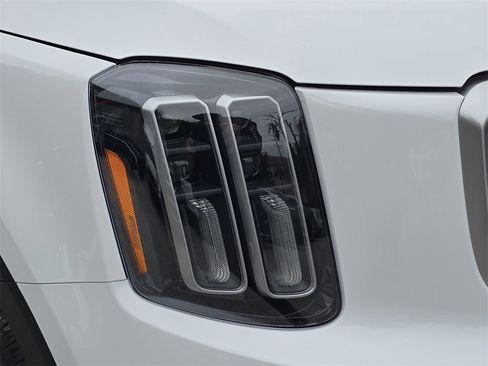 New 2025 Kia Telluride EX image 10